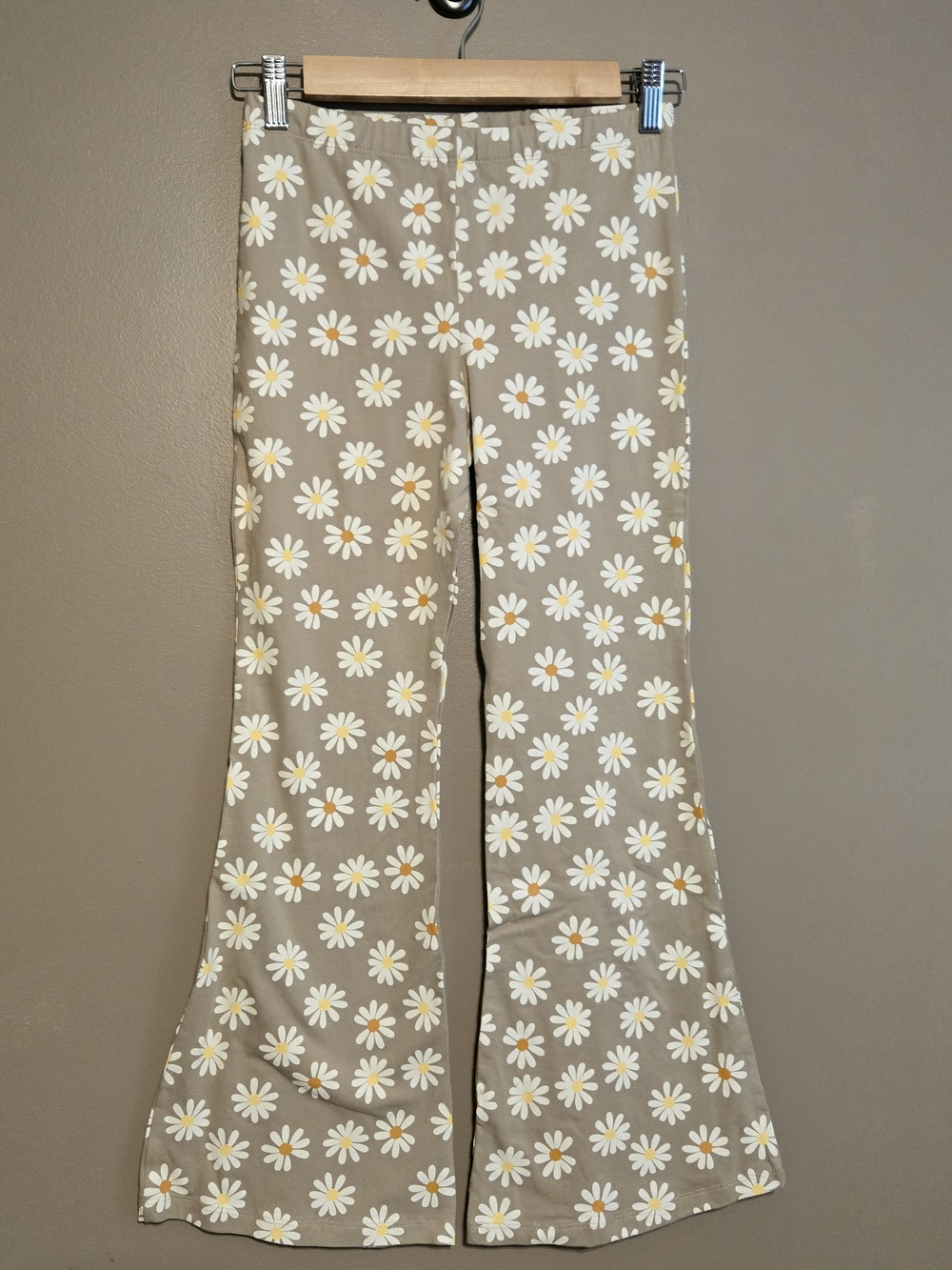 Girls Bell Bottom Daisy Print Leggings - Beige with White & Yellow Daisies